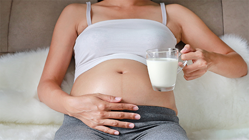 alimentos prohibidos en el embarazo: leche de vaca