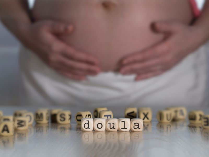 Cómo una doula puede ayudarte durante el embarazo