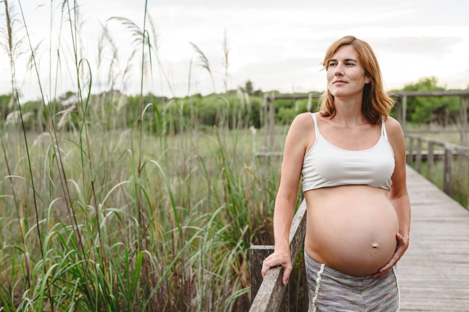 ejercicios adelantar parto embarazo saludable