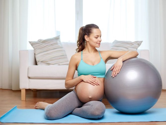 ejercicios de pelota durante el embarazo